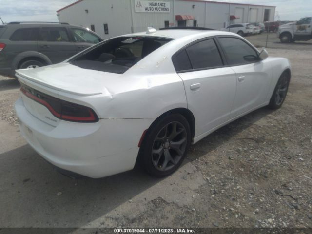 2C3CDXHG3FH726911 Dodge Charger Sxt