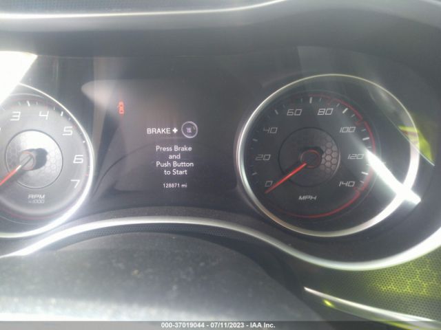 2C3CDXHG3FH726911 Dodge Charger Sxt