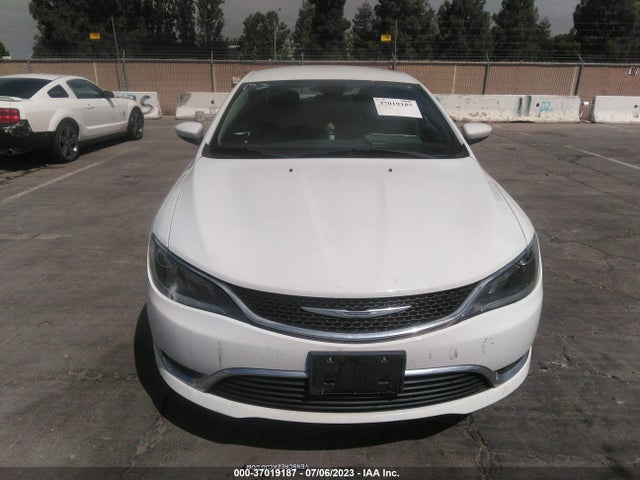 1C3CCCAB2GN153423 Chrysler 200 Limited