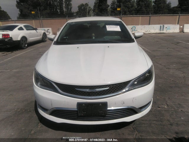1C3CCCAB2GN153423 Chrysler 200 Limited
