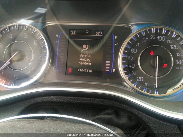 1C3CCCAB2GN153423 Chrysler 200 Limited