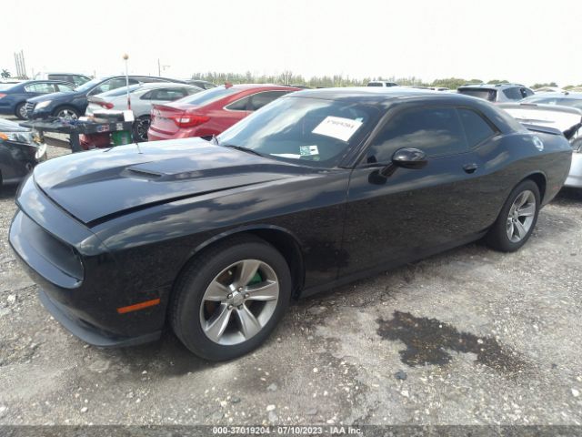 2C3CDZAG5JH315962 Dodge Challenger Sxt