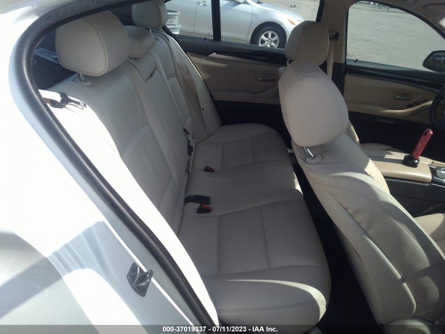 Продажа на аукционе авто 2016 Bmw 528i, vin: WBA5A5C58GG351163, номер лота: 37019337