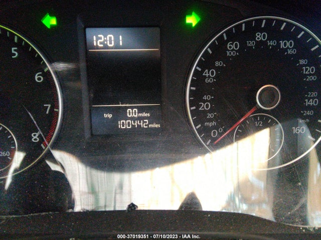 1VWAT7A31FC048656 Volkswagen Passat 1.8t Wolfsburg Ed