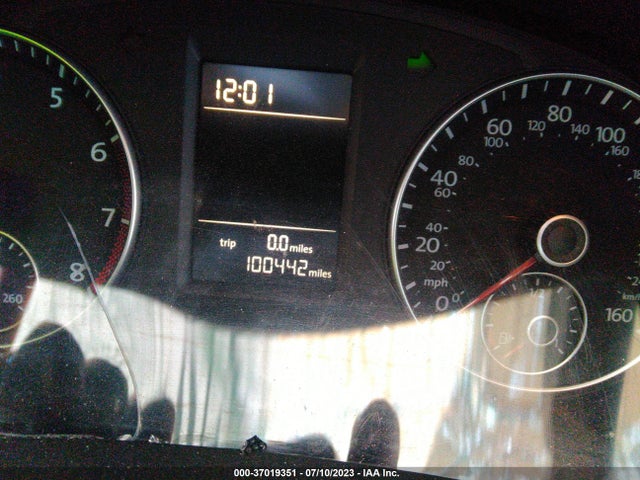1VWAT7A31FC048656 Volkswagen Passat 1.8t Wolfsburg Ed