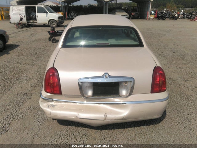 2000 LINCOLN TOWN CAR CARTIER VIN: 1LNHM83W2YY915270