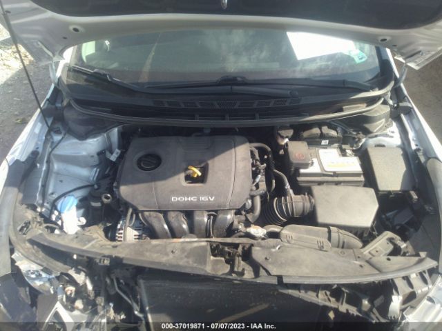 3KPFK4A75JE257963 KIA FORTE LX