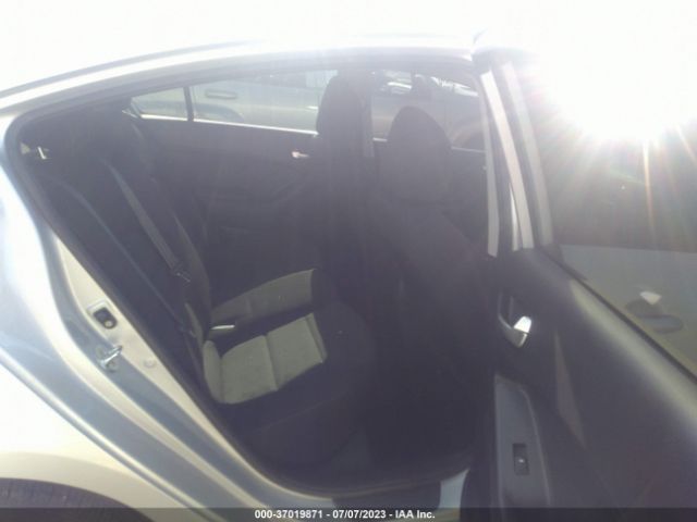 3KPFK4A75JE257963 KIA FORTE LX