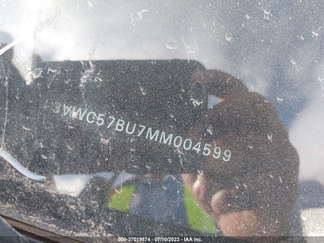 3VWC57BU7MM004599 Volkswagen Jetta S/se/r-line