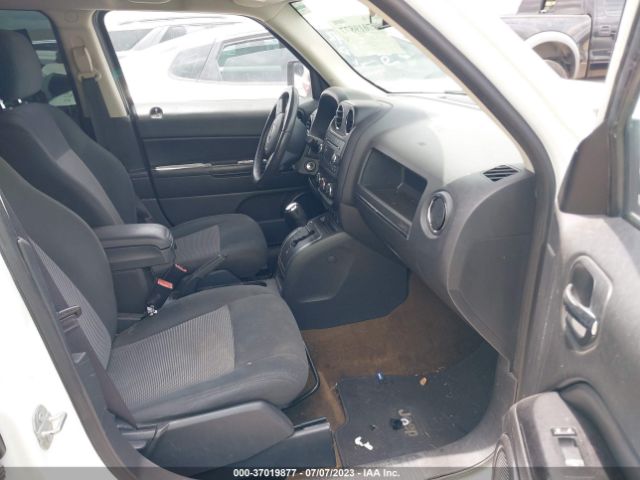 1C4NJPFA3GD612921 Jeep Patriot Latitude