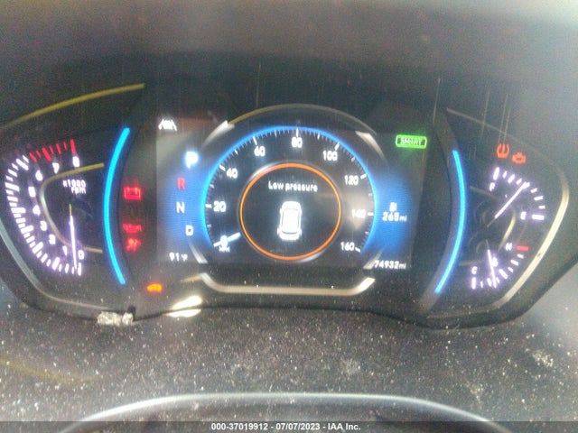 2020 HYUNDAI SANTA FE SEL VIN: 5NMS33AD9LH295588