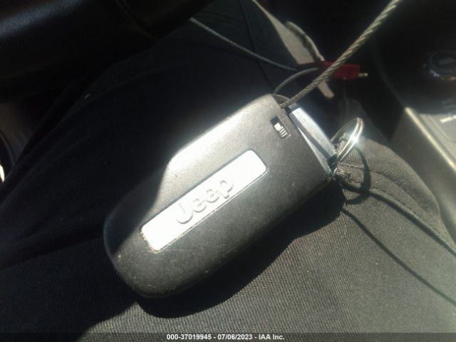 1C4PJMCS7FW605218 Jeep Cherokee Latitude