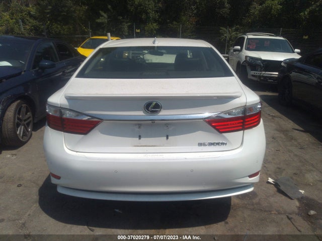 2015 Lexus ES, VIN: JTHBW1GGXF2084680