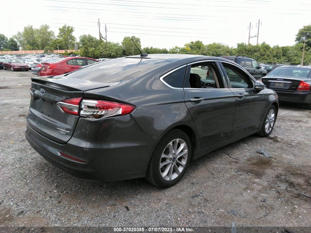 2020 Ford Fusion, VIN: 3FA6P0SU4LR233234
