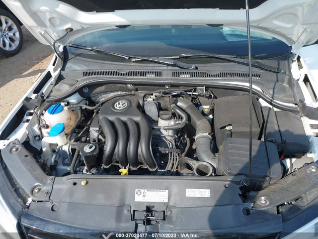 3VW2K7AJ7EM384606 Volkswagen Jetta Sedan S
