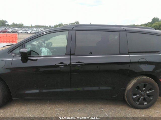 2019 Chrysler Pacifica Hybrid, VIN: 2C4RC1H79KR709153