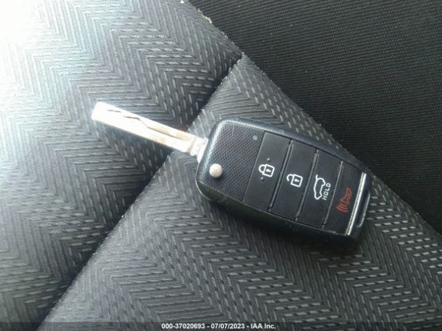 KNDPM3AC2H7031864 KIA Sportage Lx