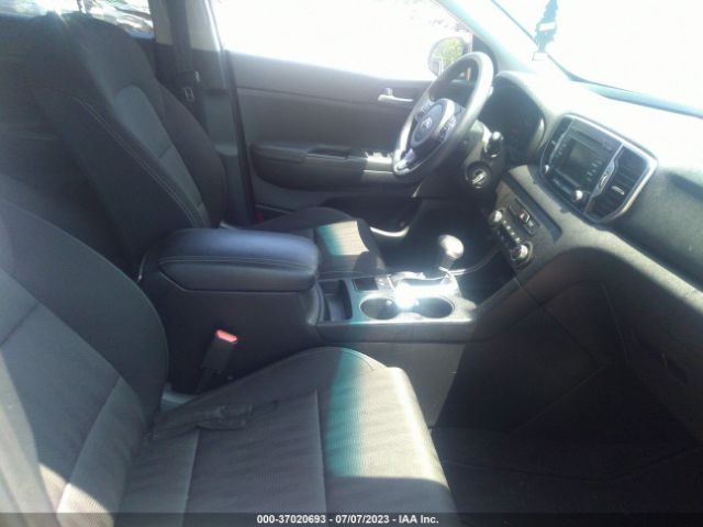 KNDPM3AC2H7031864 KIA Sportage Lx