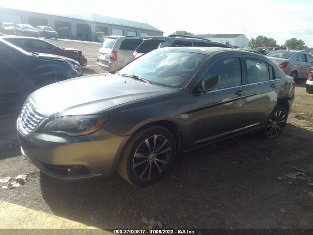 2013 CHRYSLER 200 TOURIN VIN: 1C3CCBBB2DN605441