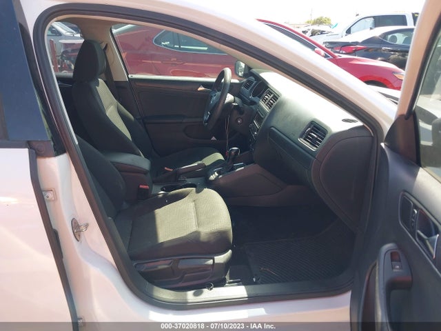 3VW2K7AJ4FM296632 Volkswagen Jetta Sedan 2.0l S