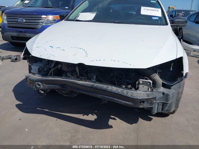 3VW2K7AJ4FM296632 Volkswagen Jetta Sedan 2.0l S