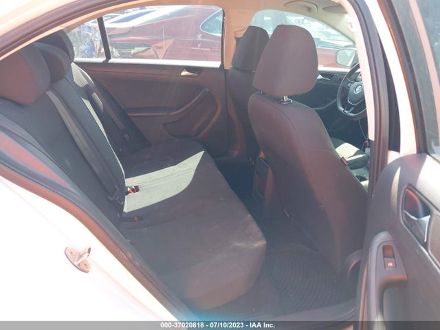 3VW2K7AJ4FM296632 Volkswagen Jetta Sedan 2.0l S