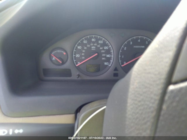 2001 VOLVO S60 VIN: YV1RS61R612046062