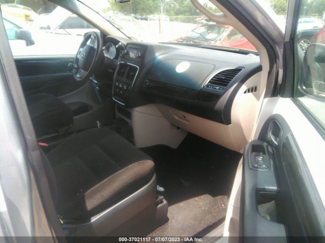 2C4RDGBG3FR624064 Dodge Grand Caravan Se