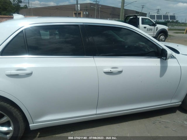 2C3CCARG2HH616546 Chrysler 300 Limited