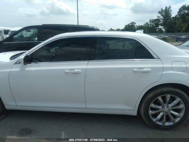 2C3CCARG2HH616546 Chrysler 300 Limited
