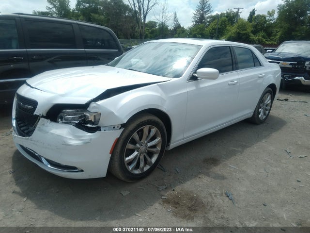 2C3CCARG2HH616546 Chrysler 300 Limited