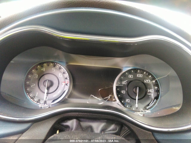 1C3CCCBG3FN522332 Chrysler 200 S