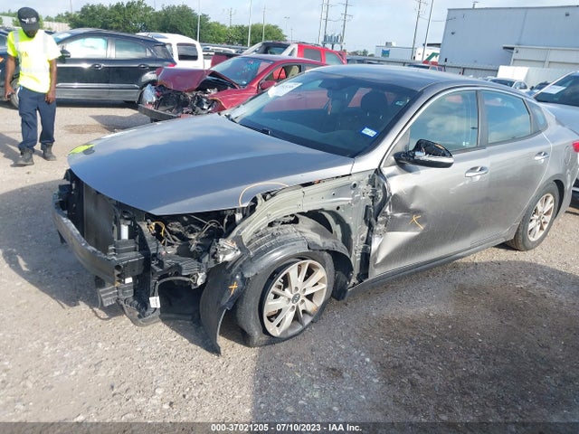 KIA Optima Lx 2016 5XXGT4L36GG092761 Image 2