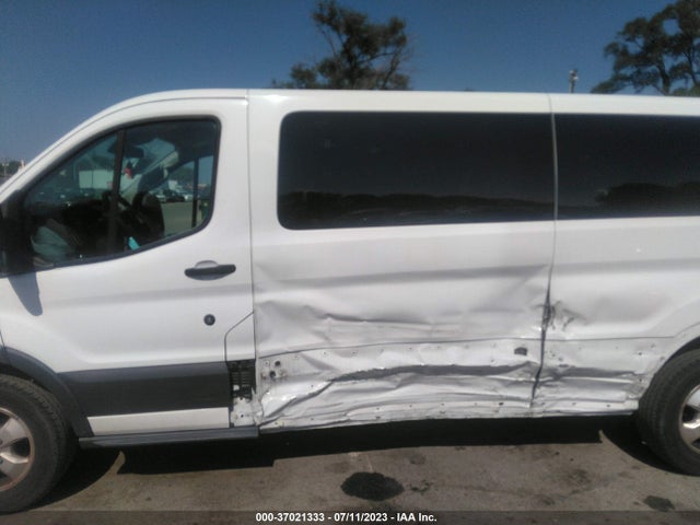 Ford Transit Passenger Wagon Xlt 2018 1FBZX2YG8JKB06156 Image 15