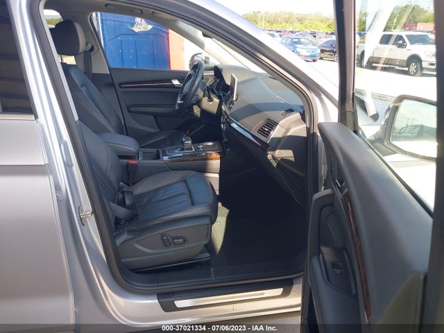 WA1BNAFY4K2054335 Audi Q5 Premium Plus