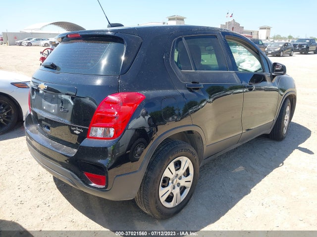 Chevrolet TRAX LS 2019 3GNCJKSB6KL120418 Image 4