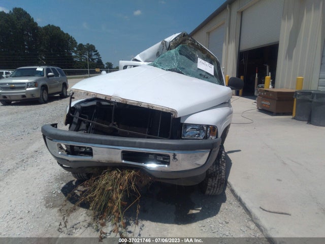 2000 DODGE RAM 1500 VIN: 1B7HC16X9YS585584