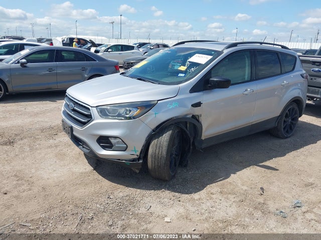 2018 FORD ESCAPE SE VIN: 1FMCU9GD6JUB30210