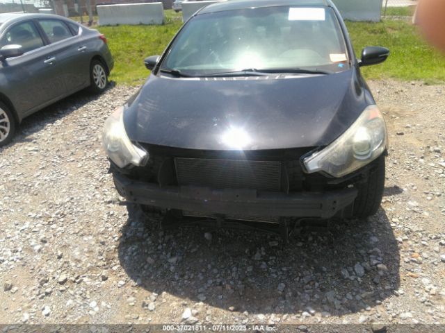 KNAFX4A84E5206351 KIA FORTE EX