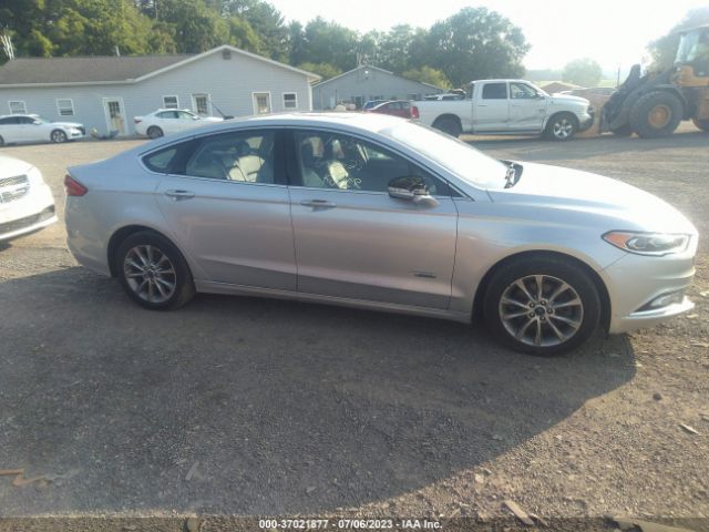 3FA6P0PU5HR327333 Ford Fusion Energi Se