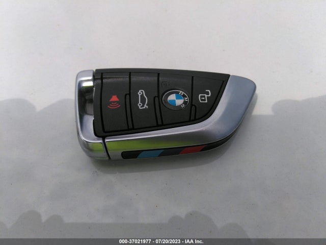 2021 BMW X3, VIN: 5YMTS0C06M9F40015