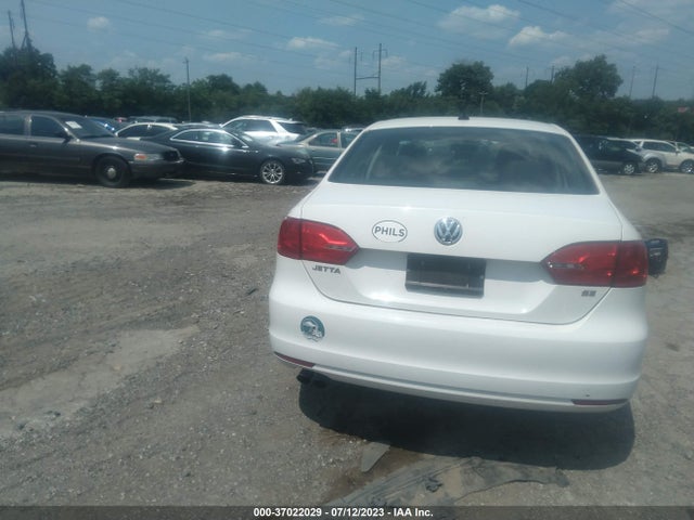3VWD17AJ9EM365650 Volkswagen Jetta Sedan Se