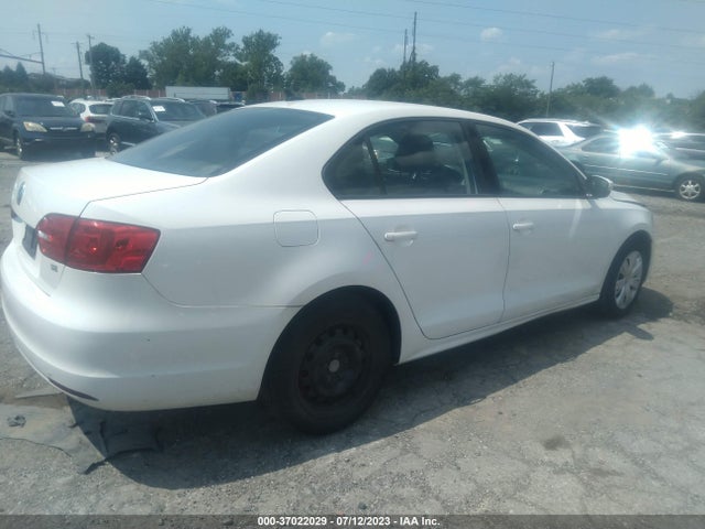 3VWD17AJ9EM365650 Volkswagen Jetta Sedan Se