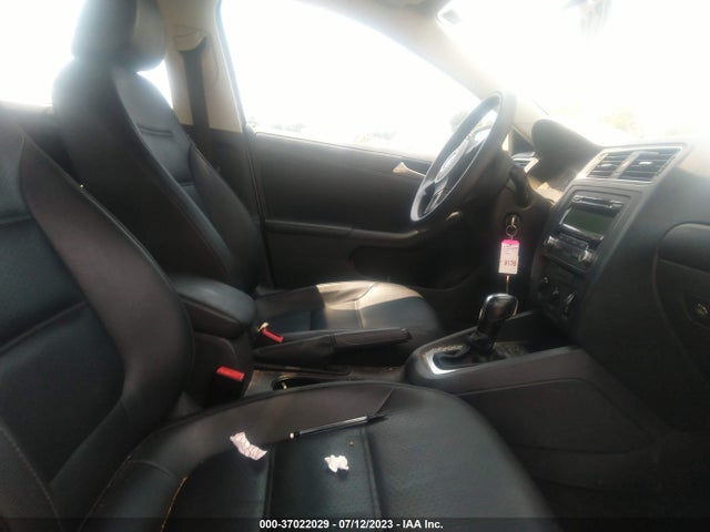 3VWD17AJ9EM365650 Volkswagen Jetta Sedan Se