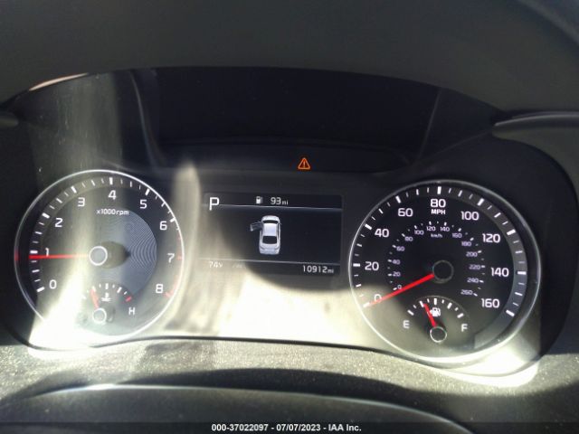 3KPF24AD9PE568813 KIA FORTE LX