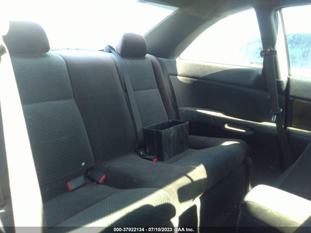 2005 HONDA CIVIC CPE VP VIN: 1HGEM22135L032881