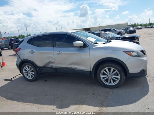 JN1BJ1CP5HW030188 Nissan Rogue Sport S