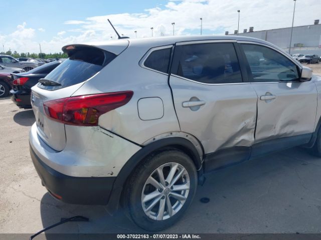 JN1BJ1CP5HW030188 Nissan Rogue Sport S