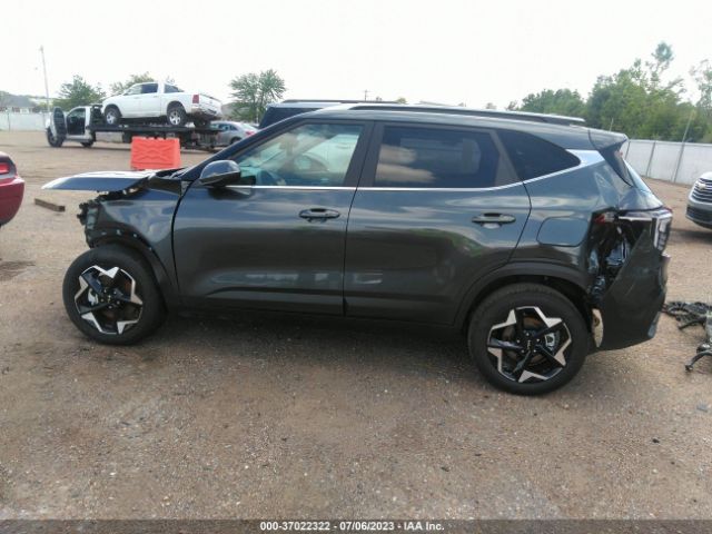 KNDERCAA2R7481555 KIA SELTOS EX