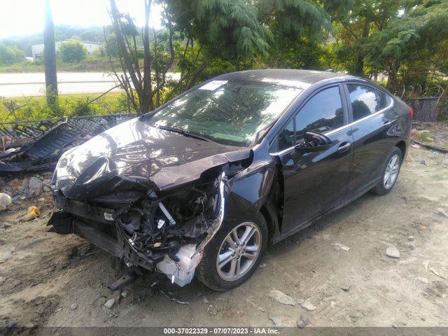 Chevrolet CRUZE LT 2017 1G1BE5SM9H7113657 Image 2